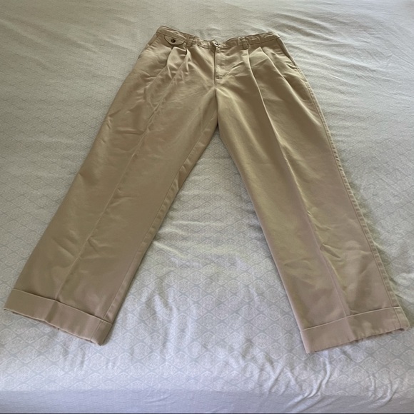 ‼️Sold‼️Dockers Beige Khakis Pants - Picture 2 of 15